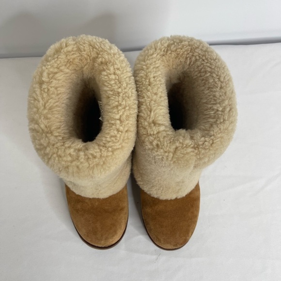 Uggs Boots (SB#1) - Picture 3 of 8